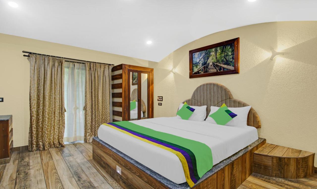 Treebo Majestic Palms, 2 Km From Colva Beach Benaulim Exterior foto